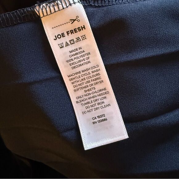 Joe Fresh pleated pull on skirt - Picture 5 of 6